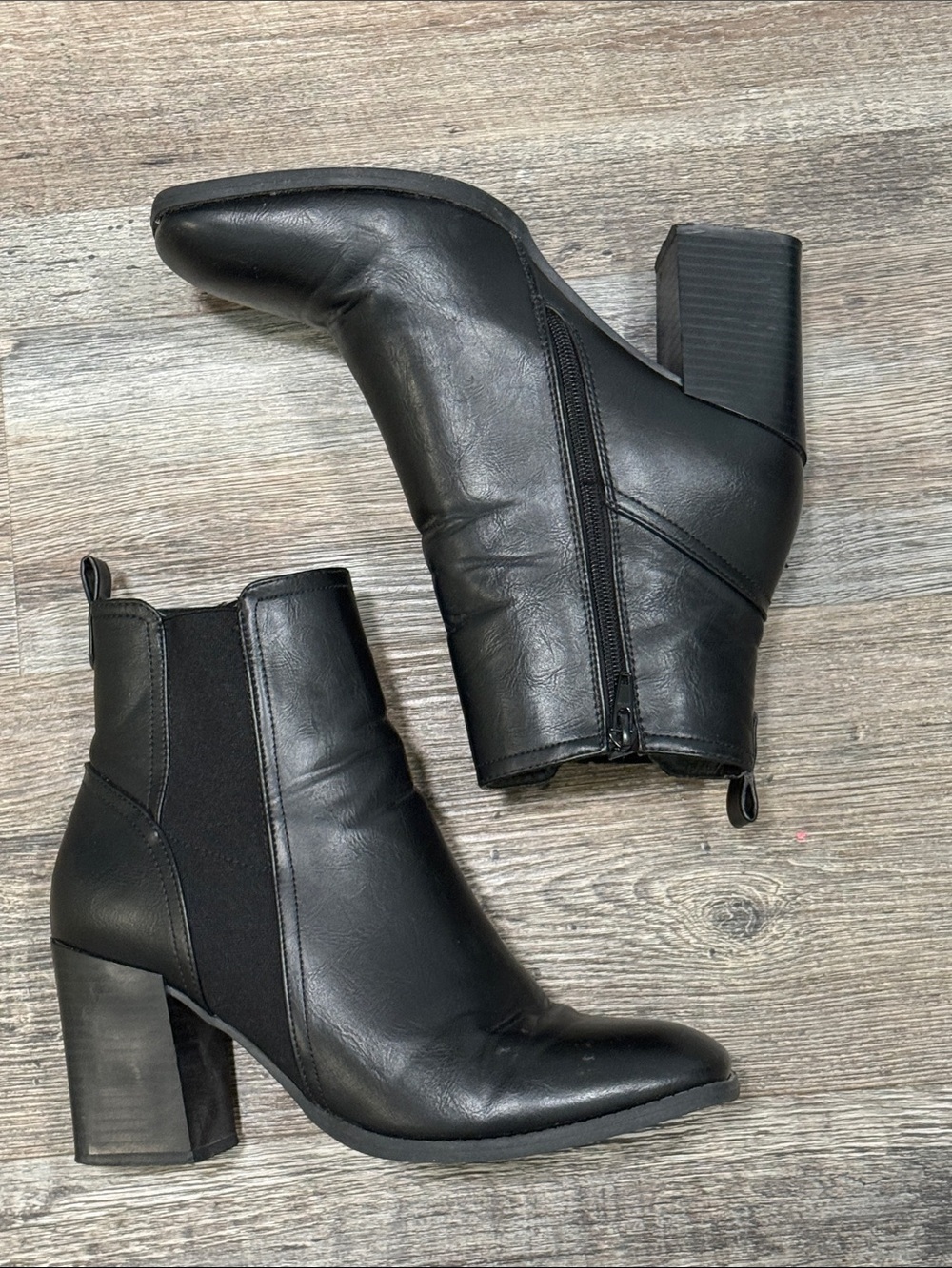 Pierre Dumas Cammy Black Ankle Booties Women’s Size 8.5